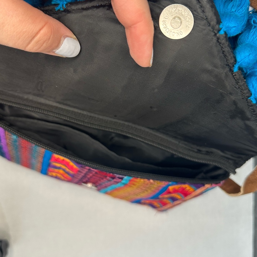 Mayan Crossbody bag - Picture 3 of 5